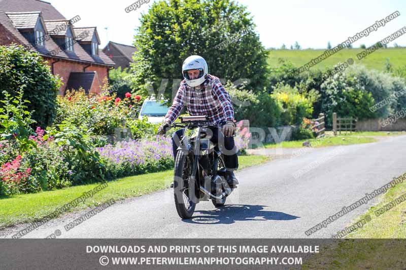 Vintage motorcycle club;eventdigitalimages;mallory park;no limits trackdays;peter wileman photography;photographs;trackday digital images;trackday photos;vmcc banbury run