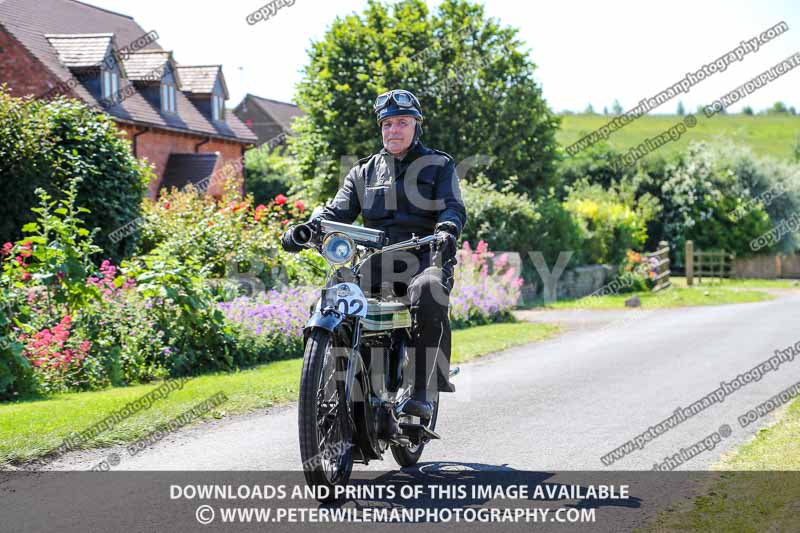 Vintage motorcycle club;eventdigitalimages;mallory park;no limits trackdays;peter wileman photography;photographs;trackday digital images;trackday photos;vmcc banbury run