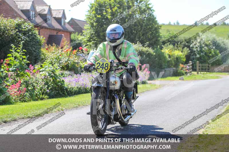 Vintage motorcycle club;eventdigitalimages;mallory park;no limits trackdays;peter wileman photography;photographs;trackday digital images;trackday photos;vmcc banbury run