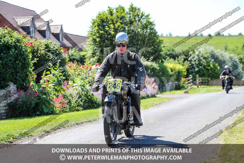 Vintage motorcycle club;eventdigitalimages;mallory park;no limits trackdays;peter wileman photography;photographs;trackday digital images;trackday photos;vmcc banbury run