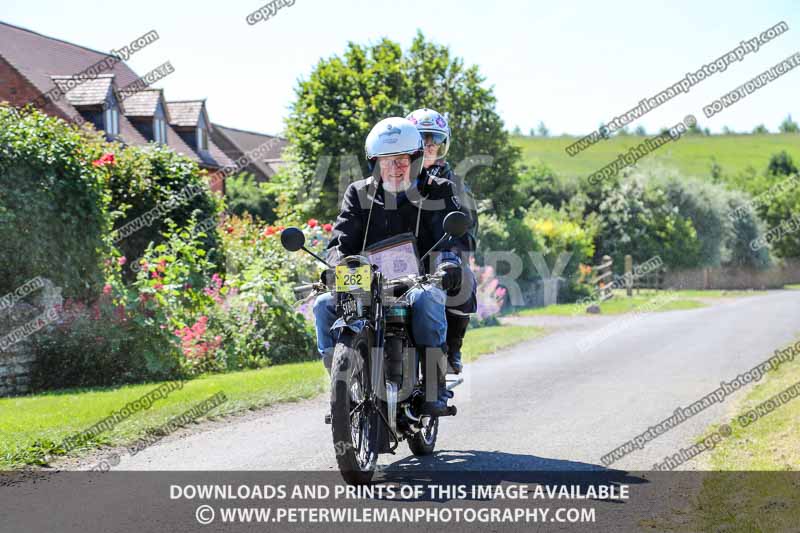 Vintage motorcycle club;eventdigitalimages;mallory park;no limits trackdays;peter wileman photography;photographs;trackday digital images;trackday photos;vmcc banbury run