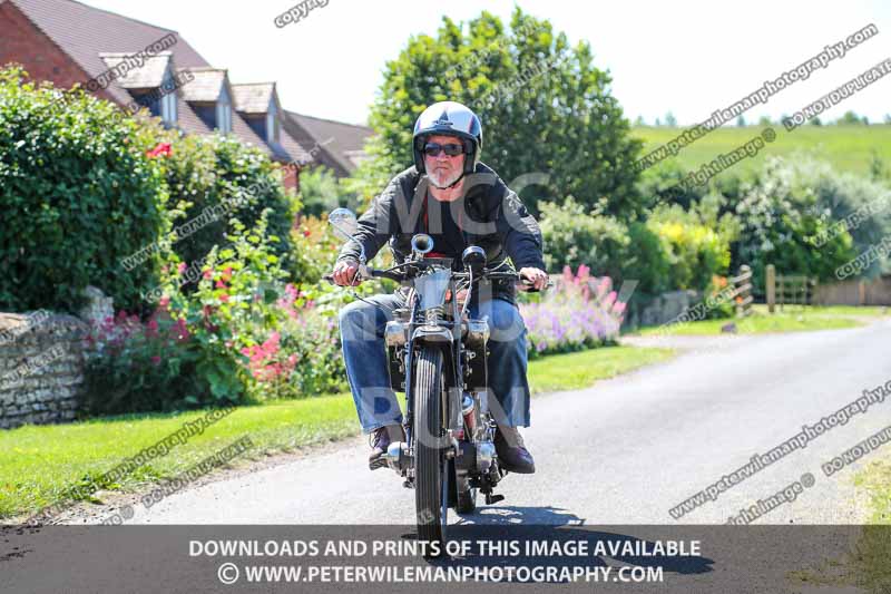 Vintage motorcycle club;eventdigitalimages;mallory park;no limits trackdays;peter wileman photography;photographs;trackday digital images;trackday photos;vmcc banbury run