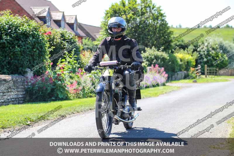 Vintage motorcycle club;eventdigitalimages;mallory park;no limits trackdays;peter wileman photography;photographs;trackday digital images;trackday photos;vmcc banbury run
