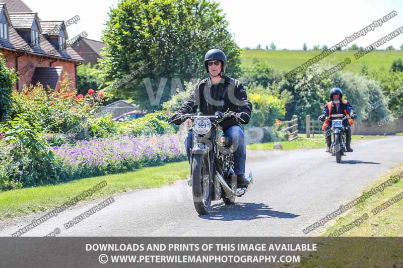 Vintage motorcycle club;eventdigitalimages;mallory park;no limits trackdays;peter wileman photography;photographs;trackday digital images;trackday photos;vmcc banbury run