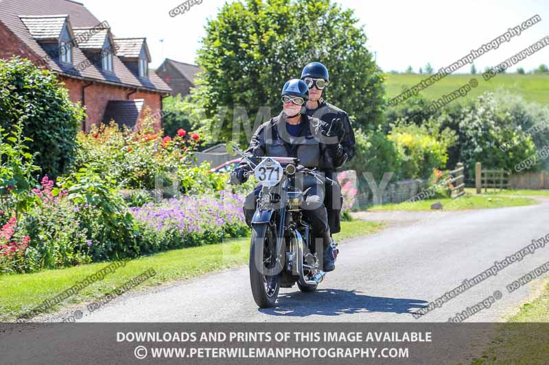 Vintage motorcycle club;eventdigitalimages;mallory park;no limits trackdays;peter wileman photography;photographs;trackday digital images;trackday photos;vmcc banbury run