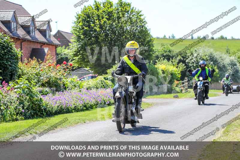 Vintage motorcycle club;eventdigitalimages;mallory park;no limits trackdays;peter wileman photography;photographs;trackday digital images;trackday photos;vmcc banbury run