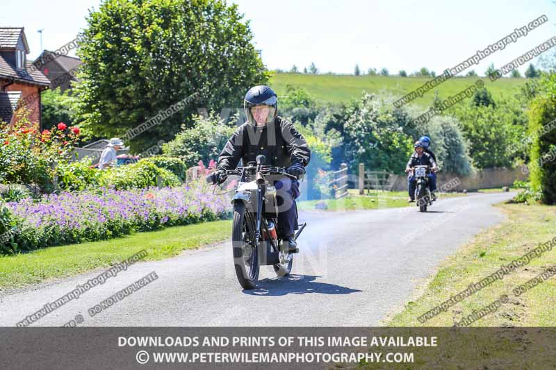 Vintage motorcycle club;eventdigitalimages;mallory park;no limits trackdays;peter wileman photography;photographs;trackday digital images;trackday photos;vmcc banbury run