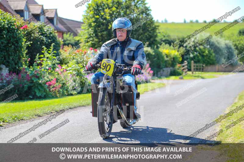 Vintage motorcycle club;eventdigitalimages;mallory park;no limits trackdays;peter wileman photography;photographs;trackday digital images;trackday photos;vmcc banbury run