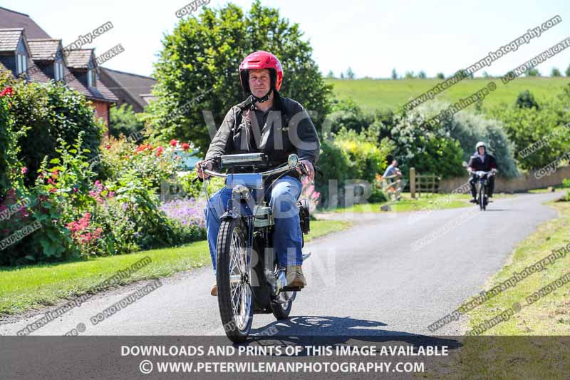 Vintage motorcycle club;eventdigitalimages;mallory park;no limits trackdays;peter wileman photography;photographs;trackday digital images;trackday photos;vmcc banbury run