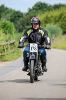 Vintage-motorcycle-club;eventdigitalimages;mallory-park;no-limits-trackdays;peter-wileman-photography;photographs;trackday-digital-images;trackday-photos;vmcc-banbury-run