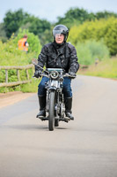 Vintage-motorcycle-club;eventdigitalimages;mallory-park;no-limits-trackdays;peter-wileman-photography;photographs;trackday-digital-images;trackday-photos;vmcc-banbury-run