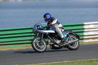 Vintage-motorcycle-club;eventdigitalimages;mallory-park;mallory-park-trackday-photographs;no-limits-trackdays;peter-wileman-photography;trackday-digital-images;trackday-photos;vmcc-festival-1000-bikes-photographs