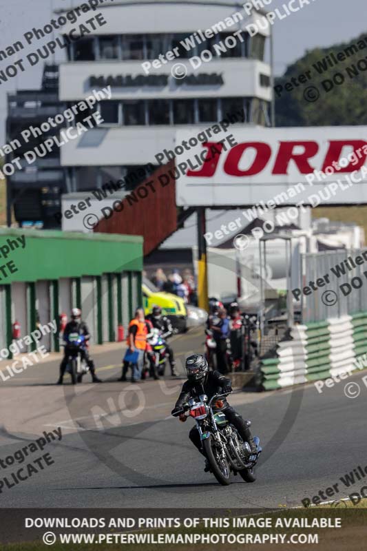 Vintage motorcycle club;eventdigitalimages;mallory park;mallory park trackday photographs;no limits trackdays;peter wileman photography;trackday digital images;trackday photos;vmcc festival 1000 bikes photographs