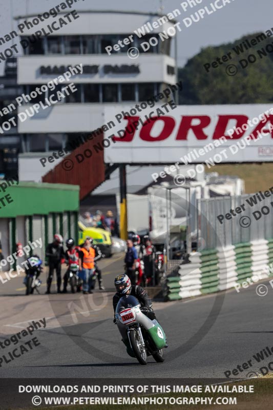 Vintage motorcycle club;eventdigitalimages;mallory park;mallory park trackday photographs;no limits trackdays;peter wileman photography;trackday digital images;trackday photos;vmcc festival 1000 bikes photographs