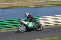 Vintage-motorcycle-club;eventdigitalimages;mallory-park;mallory-park-trackday-photographs;no-limits-trackdays;peter-wileman-photography;trackday-digital-images;trackday-photos;vmcc-festival-1000-bikes-photographs