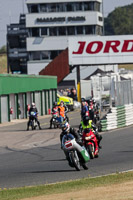 Vintage-motorcycle-club;eventdigitalimages;mallory-park;mallory-park-trackday-photographs;no-limits-trackdays;peter-wileman-photography;trackday-digital-images;trackday-photos;vmcc-festival-1000-bikes-photographs