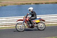 Vintage-motorcycle-club;eventdigitalimages;mallory-park;mallory-park-trackday-photographs;no-limits-trackdays;peter-wileman-photography;trackday-digital-images;trackday-photos;vmcc-festival-1000-bikes-photographs