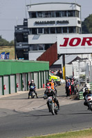 Vintage-motorcycle-club;eventdigitalimages;mallory-park;mallory-park-trackday-photographs;no-limits-trackdays;peter-wileman-photography;trackday-digital-images;trackday-photos;vmcc-festival-1000-bikes-photographs