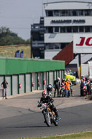 Vintage-motorcycle-club;eventdigitalimages;mallory-park;mallory-park-trackday-photographs;no-limits-trackdays;peter-wileman-photography;trackday-digital-images;trackday-photos;vmcc-festival-1000-bikes-photographs