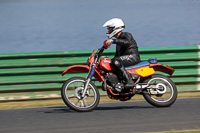 Vintage-motorcycle-club;eventdigitalimages;mallory-park;mallory-park-trackday-photographs;no-limits-trackdays;peter-wileman-photography;trackday-digital-images;trackday-photos;vmcc-festival-1000-bikes-photographs