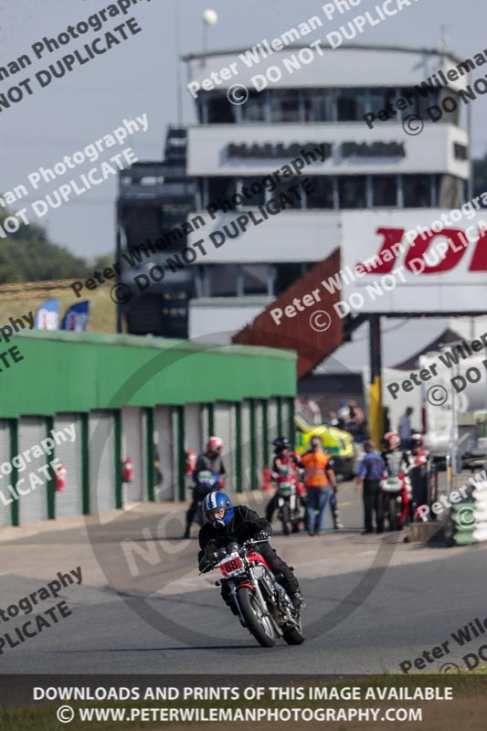 Vintage motorcycle club;eventdigitalimages;mallory park;mallory park trackday photographs;no limits trackdays;peter wileman photography;trackday digital images;trackday photos;vmcc festival 1000 bikes photographs
