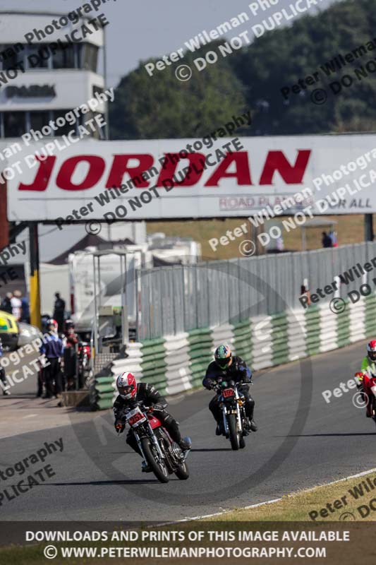 Vintage motorcycle club;eventdigitalimages;mallory park;mallory park trackday photographs;no limits trackdays;peter wileman photography;trackday digital images;trackday photos;vmcc festival 1000 bikes photographs