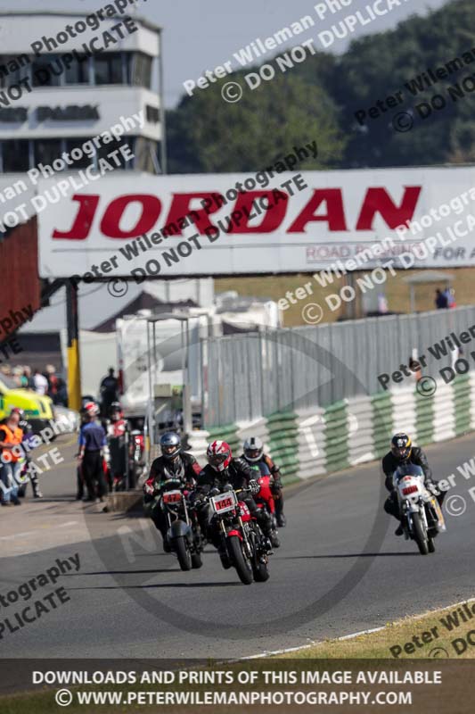 Vintage motorcycle club;eventdigitalimages;mallory park;mallory park trackday photographs;no limits trackdays;peter wileman photography;trackday digital images;trackday photos;vmcc festival 1000 bikes photographs
