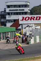 Vintage-motorcycle-club;eventdigitalimages;mallory-park;mallory-park-trackday-photographs;no-limits-trackdays;peter-wileman-photography;trackday-digital-images;trackday-photos;vmcc-festival-1000-bikes-photographs