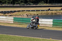 Vintage-motorcycle-club;eventdigitalimages;mallory-park;mallory-park-trackday-photographs;no-limits-trackdays;peter-wileman-photography;trackday-digital-images;trackday-photos;vmcc-festival-1000-bikes-photographs