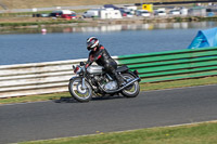 Vintage-motorcycle-club;eventdigitalimages;mallory-park;mallory-park-trackday-photographs;no-limits-trackdays;peter-wileman-photography;trackday-digital-images;trackday-photos;vmcc-festival-1000-bikes-photographs