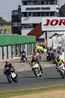 Vintage-motorcycle-club;eventdigitalimages;mallory-park;mallory-park-trackday-photographs;no-limits-trackdays;peter-wileman-photography;trackday-digital-images;trackday-photos;vmcc-festival-1000-bikes-photographs
