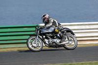 Vintage-motorcycle-club;eventdigitalimages;mallory-park;mallory-park-trackday-photographs;no-limits-trackdays;peter-wileman-photography;trackday-digital-images;trackday-photos;vmcc-festival-1000-bikes-photographs