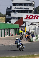 Vintage-motorcycle-club;eventdigitalimages;mallory-park;mallory-park-trackday-photographs;no-limits-trackdays;peter-wileman-photography;trackday-digital-images;trackday-photos;vmcc-festival-1000-bikes-photographs