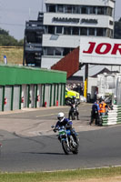 Vintage-motorcycle-club;eventdigitalimages;mallory-park;mallory-park-trackday-photographs;no-limits-trackdays;peter-wileman-photography;trackday-digital-images;trackday-photos;vmcc-festival-1000-bikes-photographs