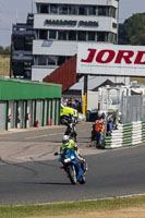 Vintage-motorcycle-club;eventdigitalimages;mallory-park;mallory-park-trackday-photographs;no-limits-trackdays;peter-wileman-photography;trackday-digital-images;trackday-photos;vmcc-festival-1000-bikes-photographs