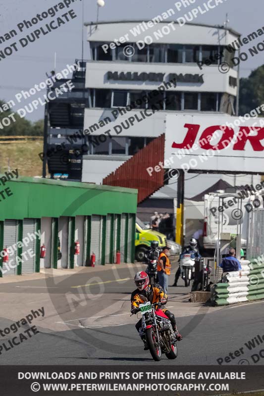 Vintage motorcycle club;eventdigitalimages;mallory park;mallory park trackday photographs;no limits trackdays;peter wileman photography;trackday digital images;trackday photos;vmcc festival 1000 bikes photographs