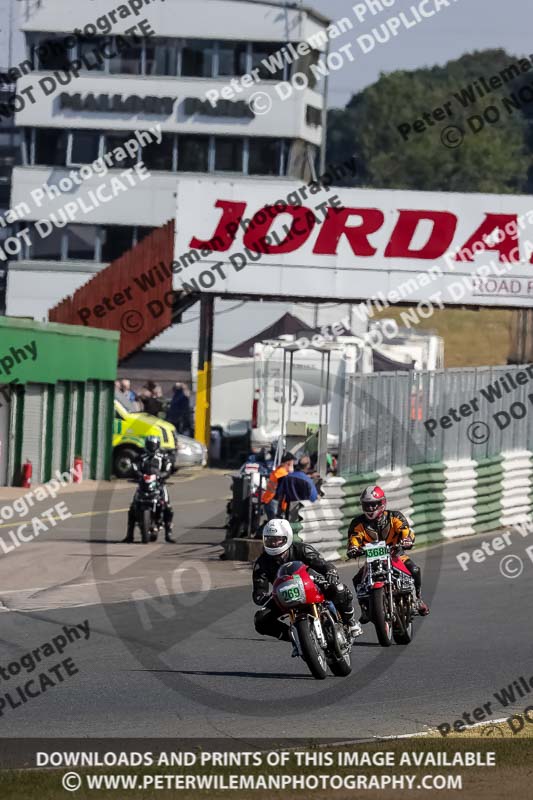Vintage motorcycle club;eventdigitalimages;mallory park;mallory park trackday photographs;no limits trackdays;peter wileman photography;trackday digital images;trackday photos;vmcc festival 1000 bikes photographs