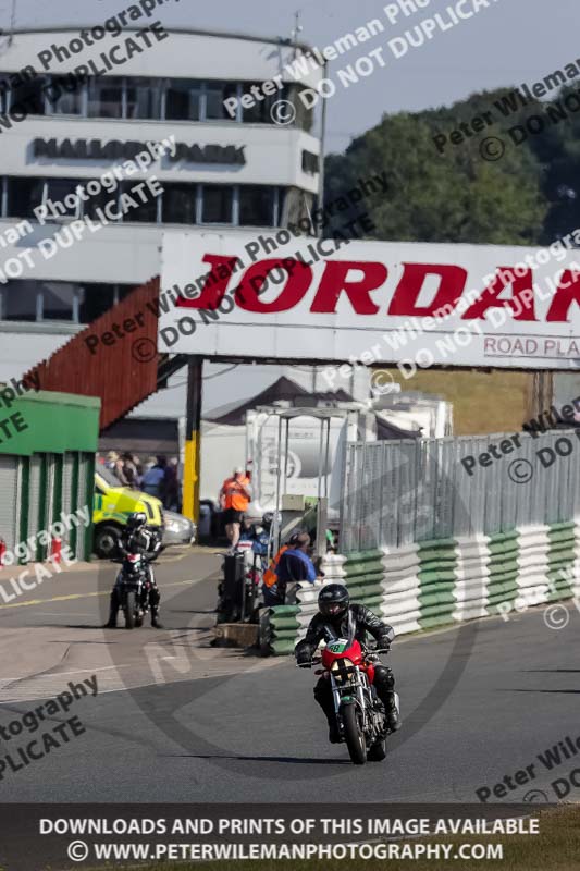 Vintage motorcycle club;eventdigitalimages;mallory park;mallory park trackday photographs;no limits trackdays;peter wileman photography;trackday digital images;trackday photos;vmcc festival 1000 bikes photographs