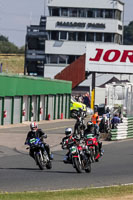 Vintage-motorcycle-club;eventdigitalimages;mallory-park;mallory-park-trackday-photographs;no-limits-trackdays;peter-wileman-photography;trackday-digital-images;trackday-photos;vmcc-festival-1000-bikes-photographs