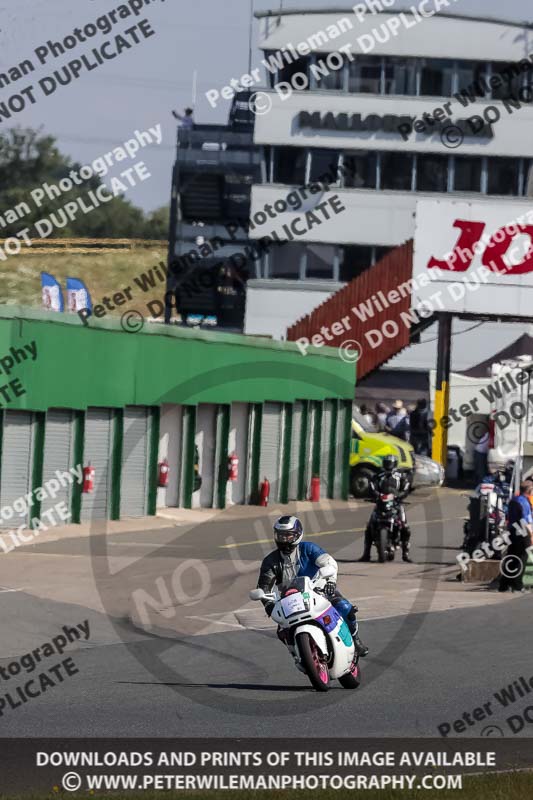 Vintage motorcycle club;eventdigitalimages;mallory park;mallory park trackday photographs;no limits trackdays;peter wileman photography;trackday digital images;trackday photos;vmcc festival 1000 bikes photographs