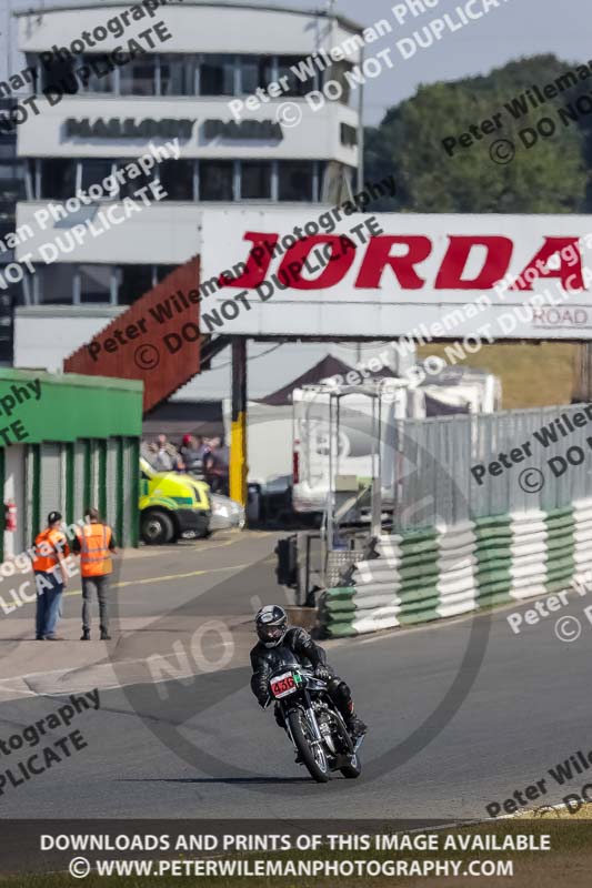 Vintage motorcycle club;eventdigitalimages;mallory park;mallory park trackday photographs;no limits trackdays;peter wileman photography;trackday digital images;trackday photos;vmcc festival 1000 bikes photographs