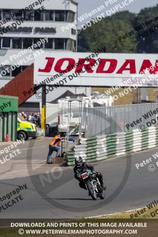 Vintage motorcycle club;eventdigitalimages;mallory park;mallory park trackday photographs;no limits trackdays;peter wileman photography;trackday digital images;trackday photos;vmcc festival 1000 bikes photographs