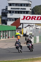 Vintage-motorcycle-club;eventdigitalimages;mallory-park;mallory-park-trackday-photographs;no-limits-trackdays;peter-wileman-photography;trackday-digital-images;trackday-photos;vmcc-festival-1000-bikes-photographs