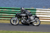 Vintage-motorcycle-club;eventdigitalimages;mallory-park;mallory-park-trackday-photographs;no-limits-trackdays;peter-wileman-photography;trackday-digital-images;trackday-photos;vmcc-festival-1000-bikes-photographs