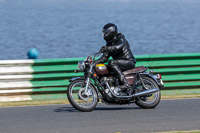 Vintage-motorcycle-club;eventdigitalimages;mallory-park;mallory-park-trackday-photographs;no-limits-trackdays;peter-wileman-photography;trackday-digital-images;trackday-photos;vmcc-festival-1000-bikes-photographs