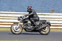 Vintage-motorcycle-club;eventdigitalimages;mallory-park;mallory-park-trackday-photographs;no-limits-trackdays;peter-wileman-photography;trackday-digital-images;trackday-photos;vmcc-festival-1000-bikes-photographs