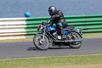 Vintage-motorcycle-club;eventdigitalimages;mallory-park;mallory-park-trackday-photographs;no-limits-trackdays;peter-wileman-photography;trackday-digital-images;trackday-photos;vmcc-festival-1000-bikes-photographs