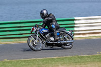 Vintage-motorcycle-club;eventdigitalimages;mallory-park;mallory-park-trackday-photographs;no-limits-trackdays;peter-wileman-photography;trackday-digital-images;trackday-photos;vmcc-festival-1000-bikes-photographs