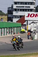 Vintage-motorcycle-club;eventdigitalimages;mallory-park;mallory-park-trackday-photographs;no-limits-trackdays;peter-wileman-photography;trackday-digital-images;trackday-photos;vmcc-festival-1000-bikes-photographs