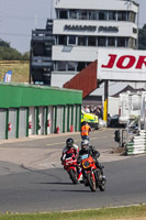 Vintage-motorcycle-club;eventdigitalimages;mallory-park;mallory-park-trackday-photographs;no-limits-trackdays;peter-wileman-photography;trackday-digital-images;trackday-photos;vmcc-festival-1000-bikes-photographs